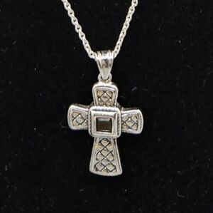 Carolina Herrara Silver Tone Cross Necklace Sunstone Imports 17" + 1" Pendant